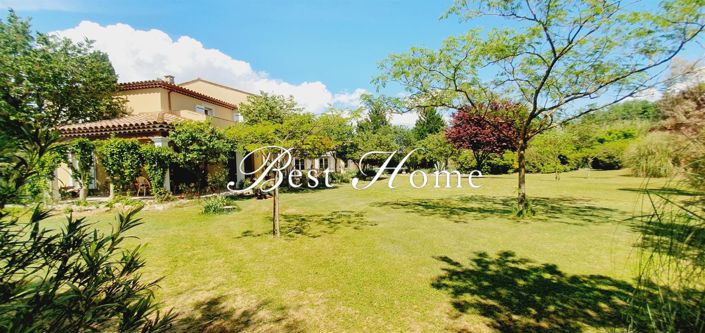 Image No.1-5 Bed House for sale