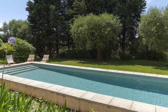 Image No.8-7 Bed House for sale