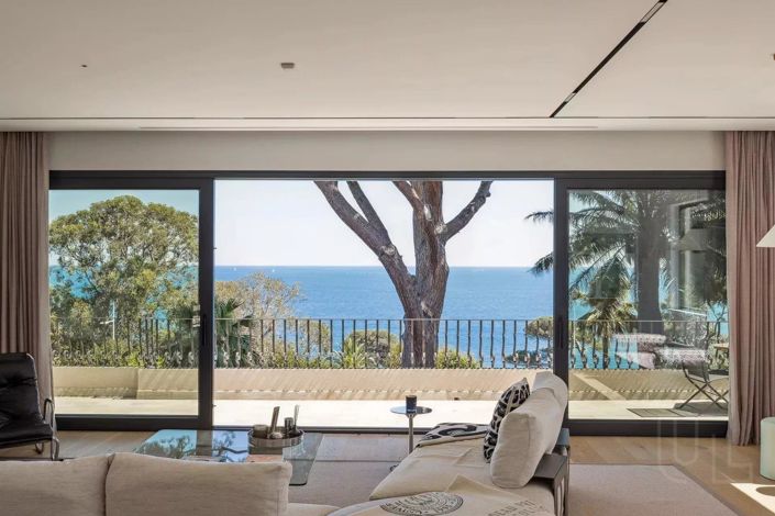 Image No.3-6 Bed House for sale