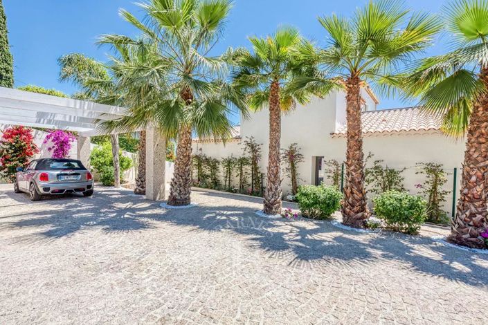 Image No.12-5 Bed House for sale