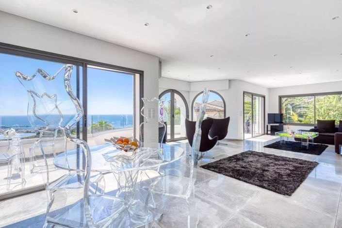 Image No.3-5 Bed House for sale