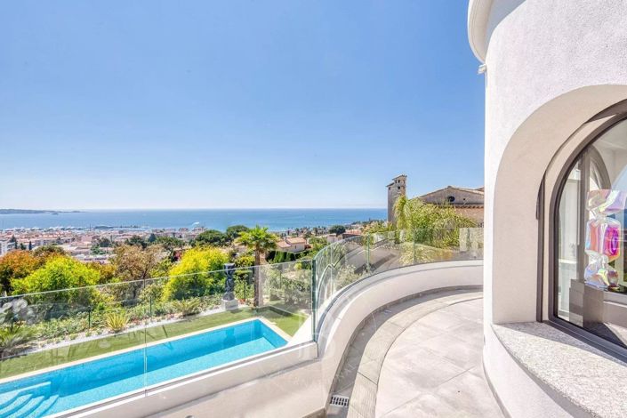 Image No.7-5 Bed House for sale