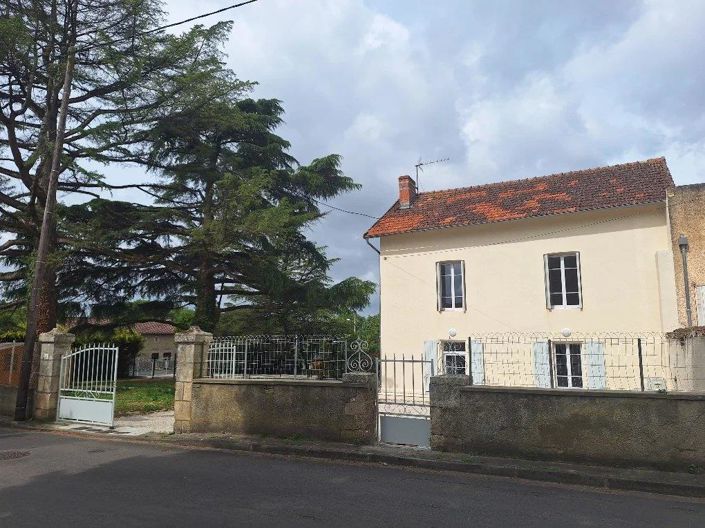 Image No.1-Maison de 3 chambres à vendre à Charente