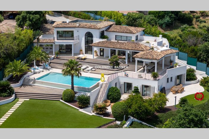 Image No.1-5 Bed House for sale