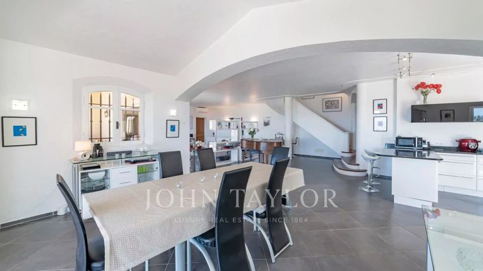 Image No.14-Maison de 5 chambres à vendre à Châteauneuf-Grasse