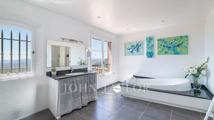 Image No.18-Maison de 5 chambres à vendre à Châteauneuf-Grasse