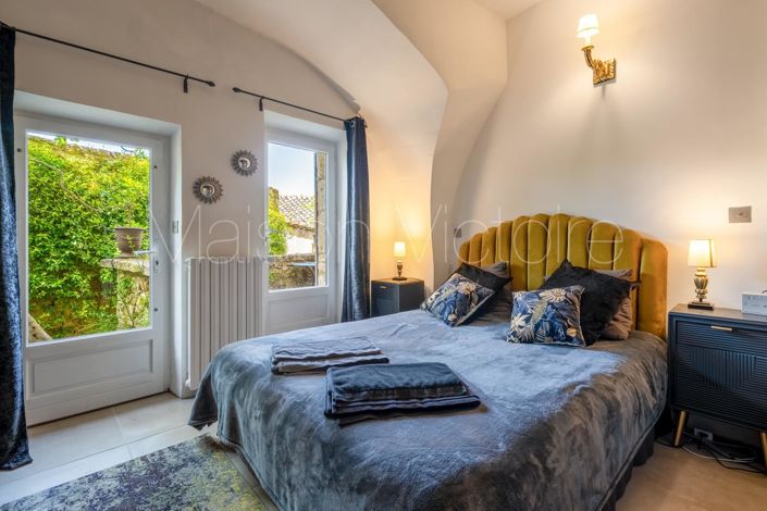 Image No.18-5 Bed House for sale