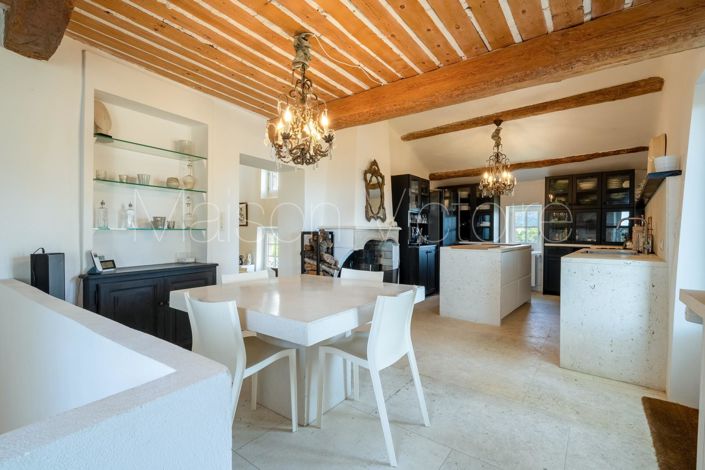 Image No.2-5 Bed House for sale