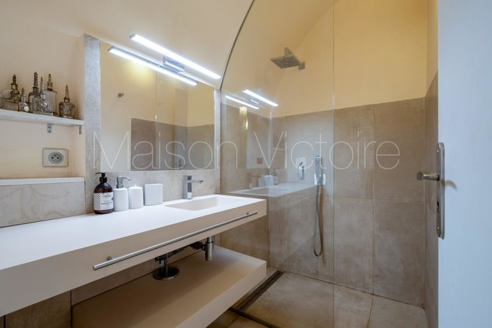 Image No.23-5 Bed House for sale