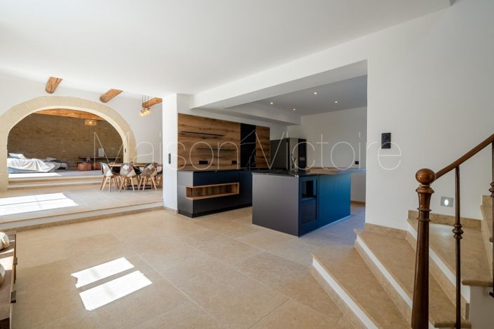 Image No.16-8 Bed House for sale