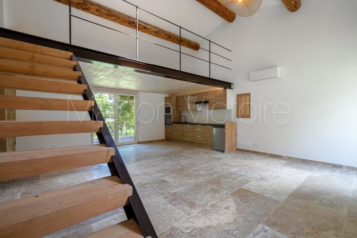 Image No.21-8 Bed House for sale