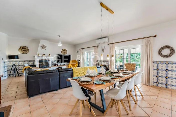 Image No.11-6 Bed House for sale