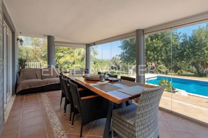 Image No.25-6 Bed House for sale