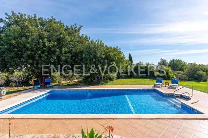 Image No.43-6 Bed House for sale