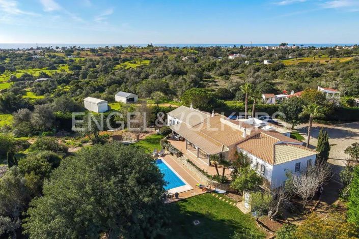 Image No.48-6 Bed House for sale