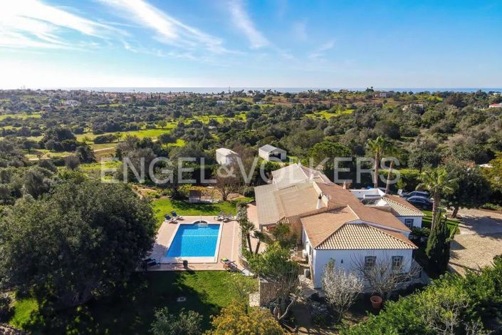 Image No.49-6 Bed House for sale