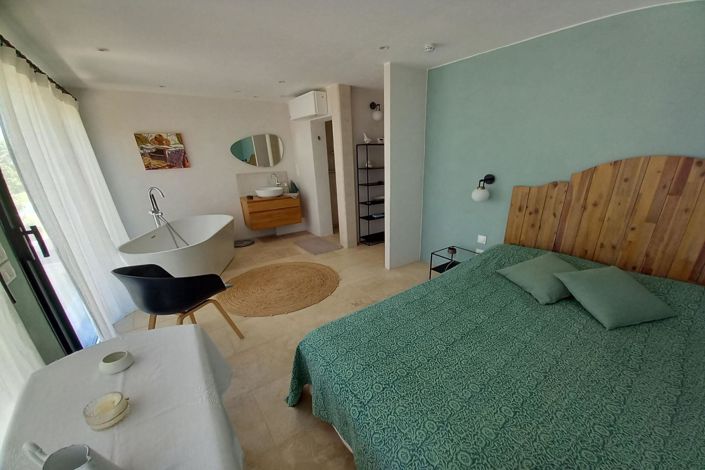 Image No.13-4 Bed House for sale