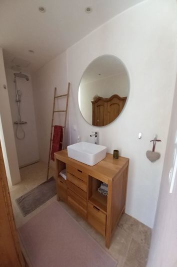 Image No.15-4 Bed House for sale