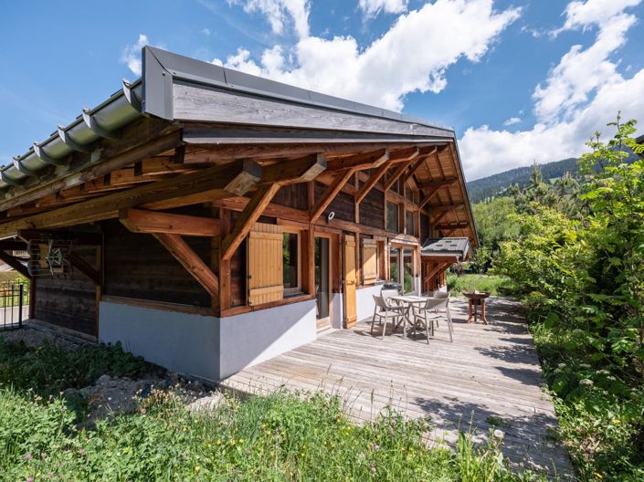 Image No.1-4 Bed House for sale