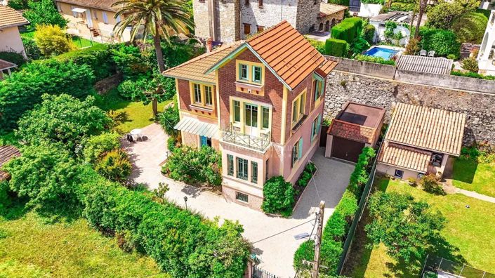 Image No.1-4 Bed House for sale