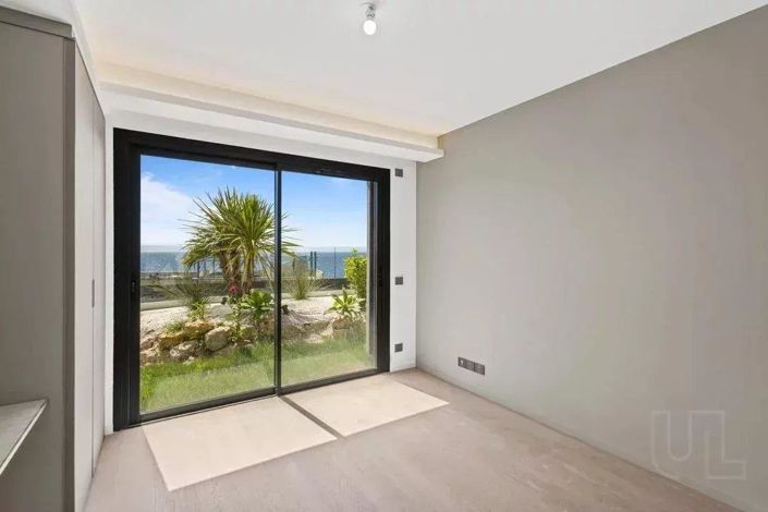 Image No.7-4 Bed Property for sale