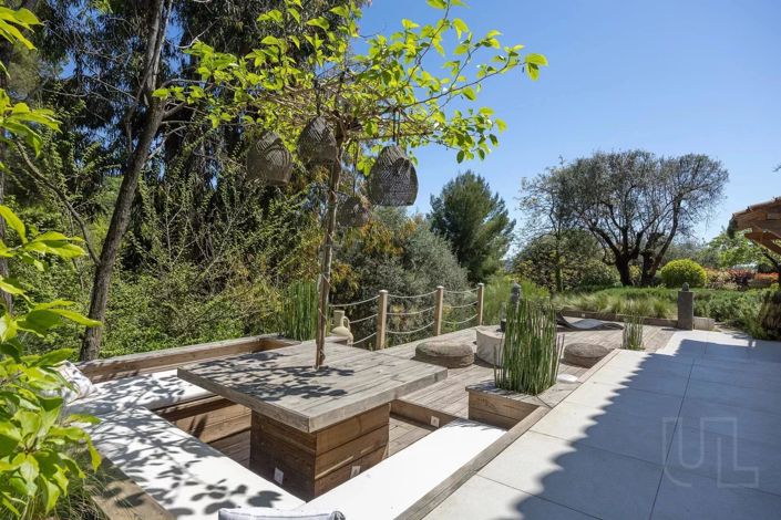 Image No.17-7 Bed House for sale