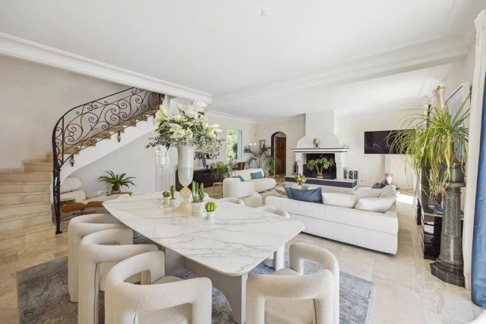 Image No.18-7 Bed House for sale