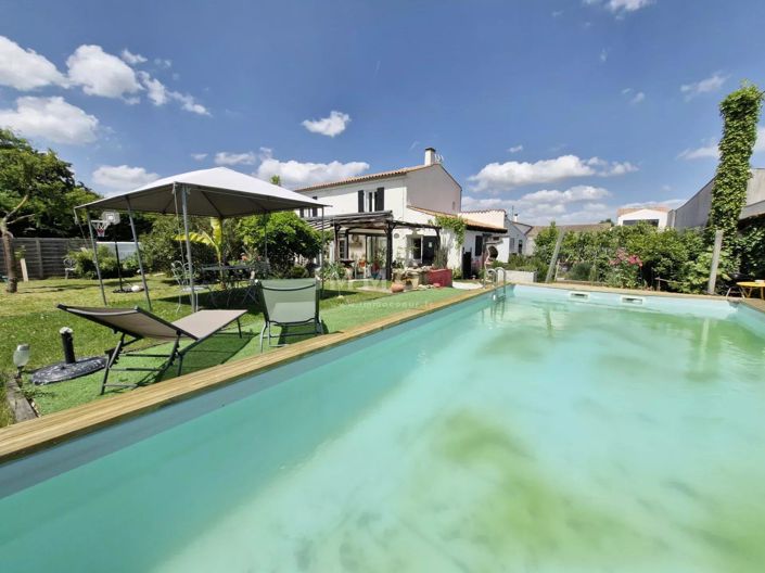 Image No.1-3 Bed House for sale