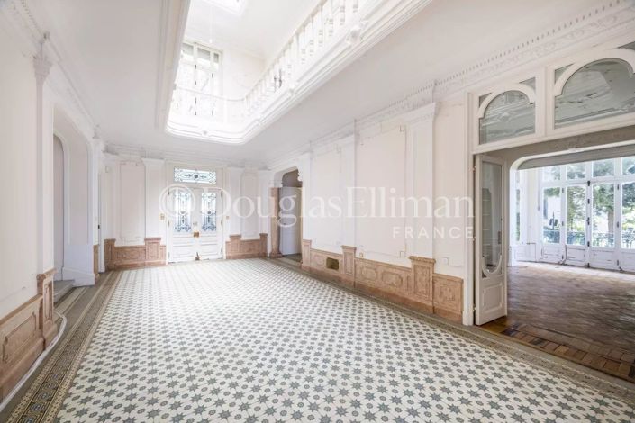 Image No.4-5 Bed House for sale