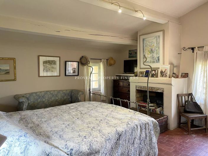 Image No.7-5 Bed House for sale