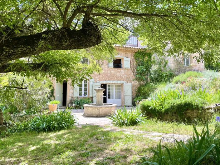 Image No.9-5 Bed House for sale