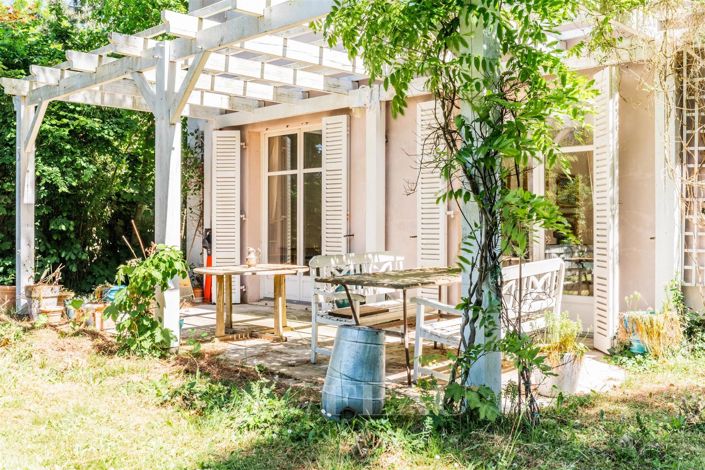 Image No.10-4 Bed House for sale