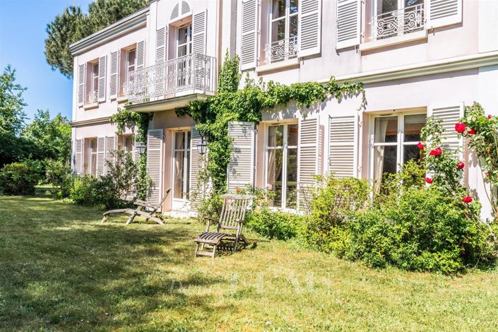 Image No.2-4 Bed House for sale