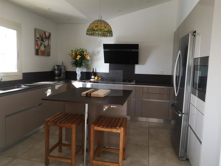 Image No.9-4 Bed House for sale