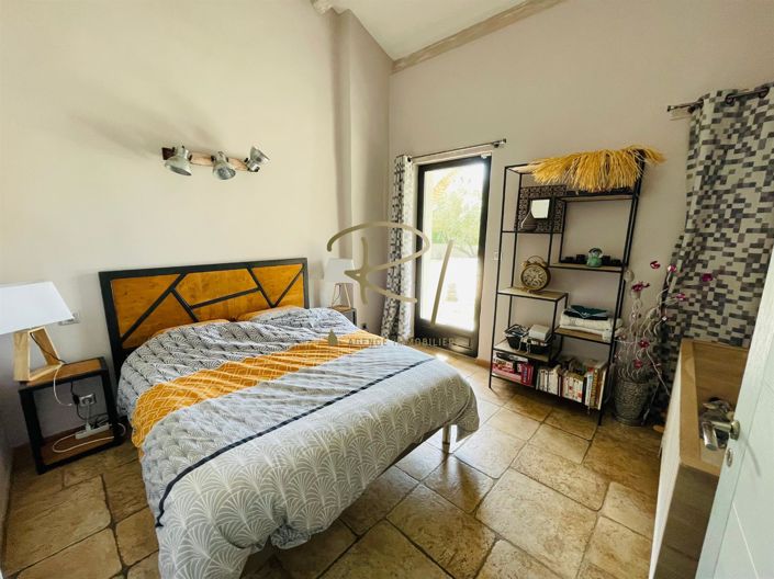 Image No.6-3 Bed House for sale