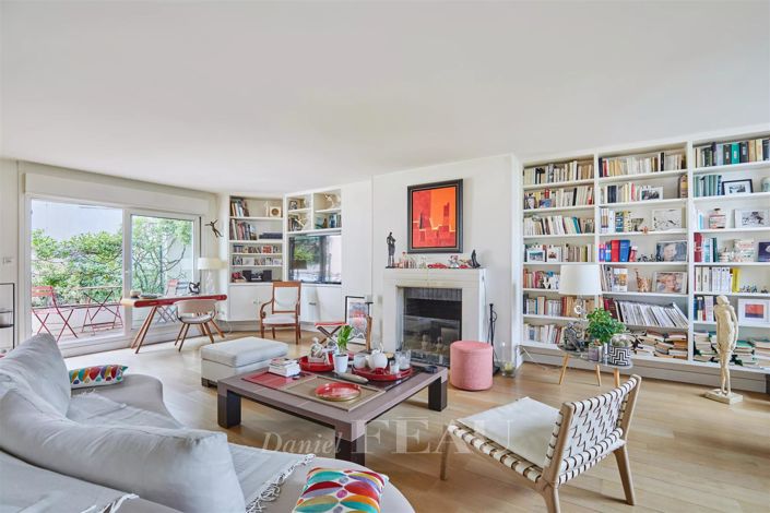 Image No.7-6 Bed House for sale