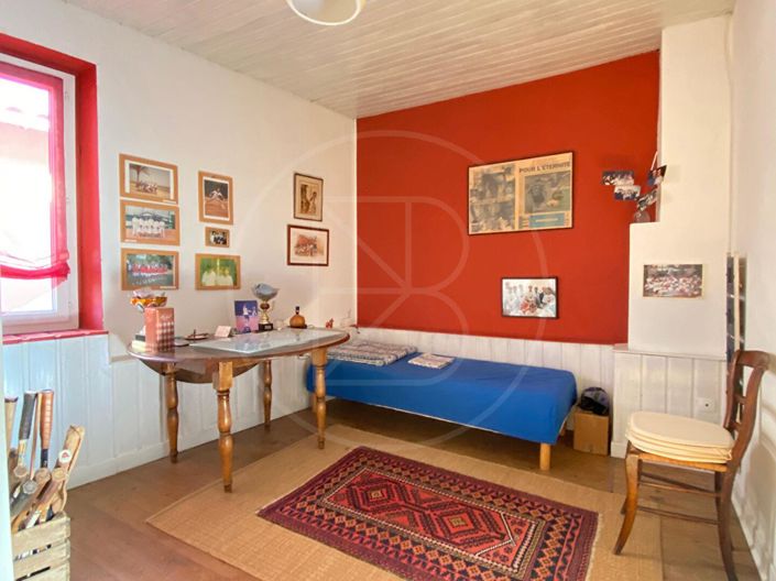 Image No.9-4 Bed House for sale