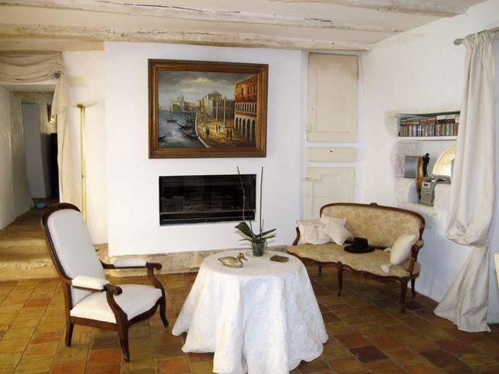 Image No.7-5 Bed House for sale