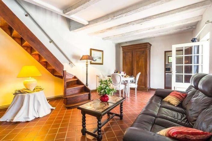 Image No.9-5 Bed House for sale