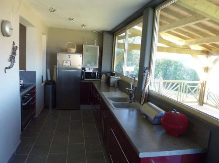 Image No.5-5 Bed House for sale