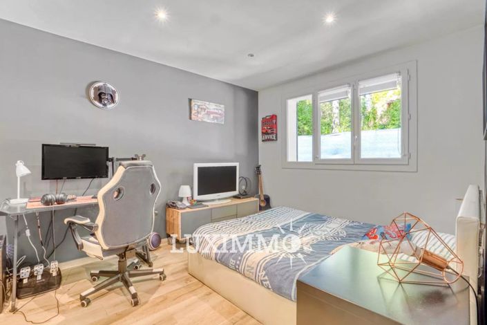 Image No.10-4 Bed House for sale