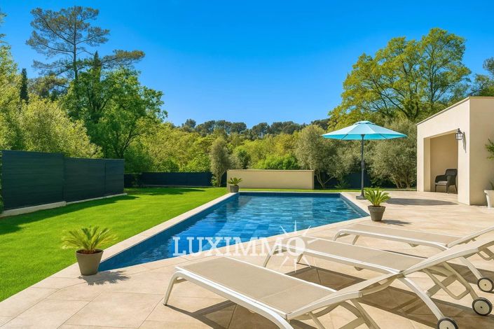 Image No.2-4 Bed House for sale