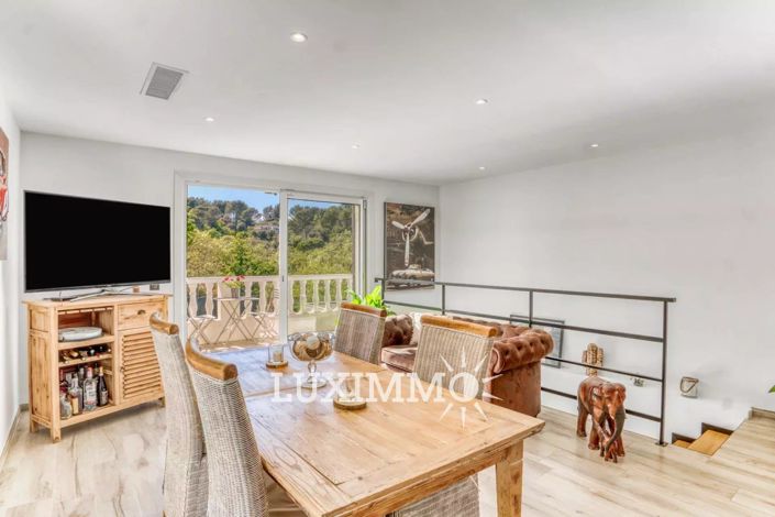 Image No.5-4 Bed House for sale