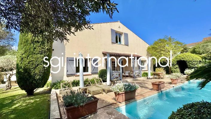 Image No.2-Maison de 4 chambres à vendre à Saint-Tropez