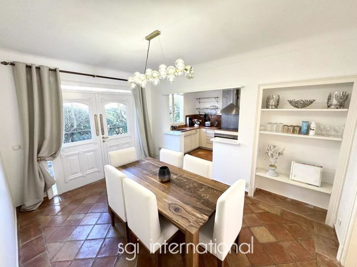 Image No.9-4 Bed House for sale