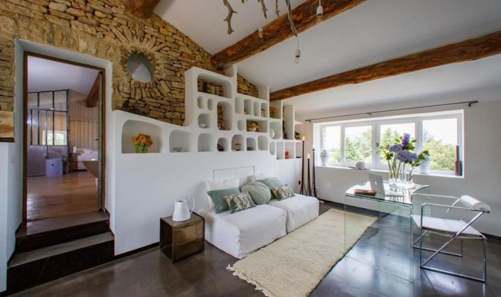 Image No.8-6 Bed House for sale