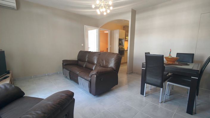 Image No.1-Appartement de 2 chambres à vendre à Narbonne