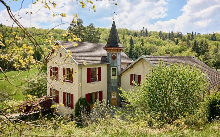 Image No.1-5 Bed Property for sale