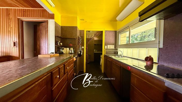 Image No.10-6 Bed House for sale