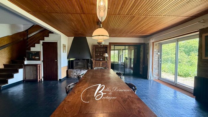 Image No.7-6 Bed House for sale